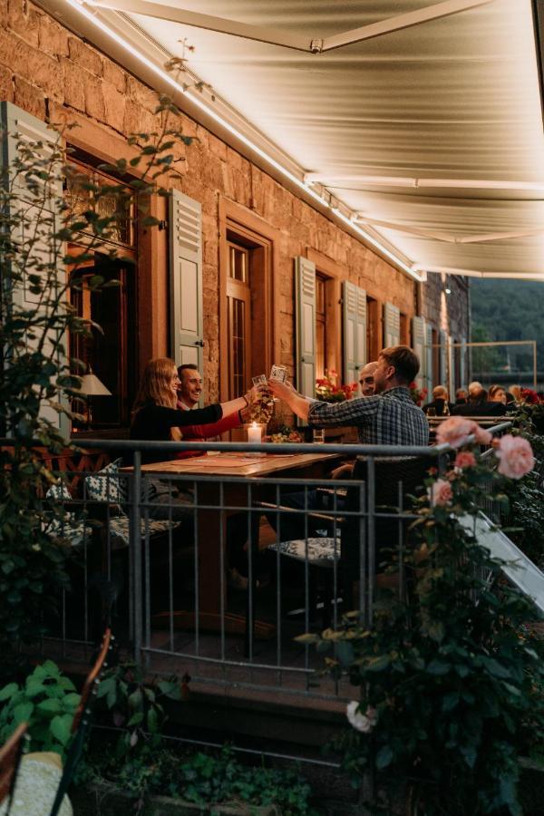 Fraenkischer Gasthof-Hotel Zum Koppen Gemunden am Main Exterior photo